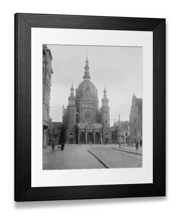 Framed Print : Warsaw Dantzig The Synagogue 25 October 1921 Framed Print : Warsaw Dantzig The Synagogue 25 October 1921