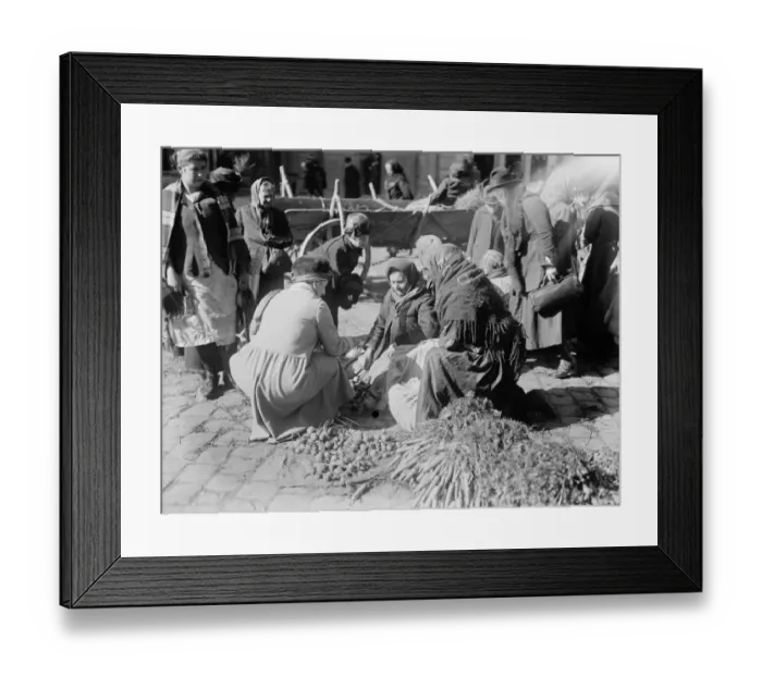 Framed Print : Lemberg Germany Market scenes in the poorer quarters of Lemberg 24 October 1921 Framed Print : Lemberg Germany Market scenes in the poorer quarters of Lemberg 24 October 1921