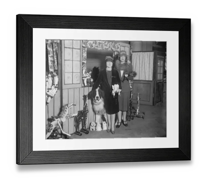 Framed Print : Duchess of Atholl opens annual xmas fair at Central Hall. Lady Diana Bridgeman Framed Print : Duchess of Atholl opens annual xmas fair at Central Hall. Lady Diana Bridgeman