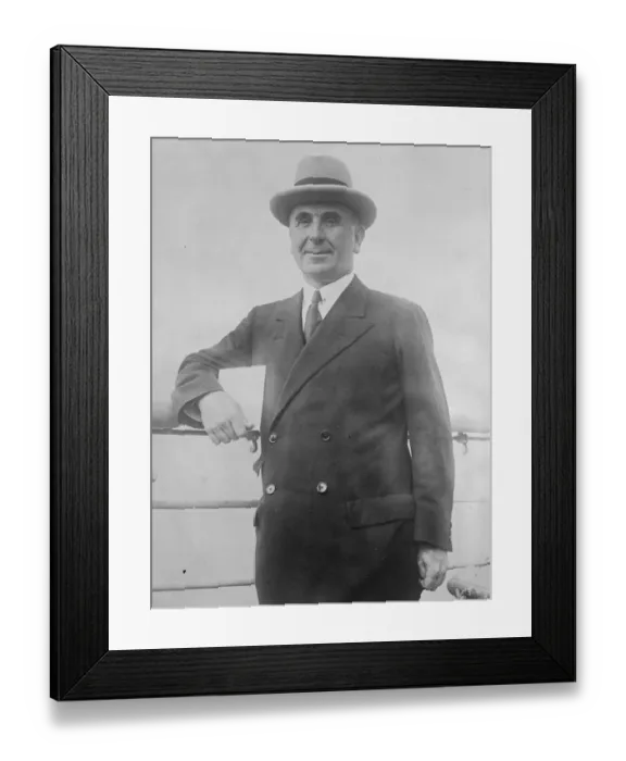 Framed Print : Sir Robert Horne on Board the Majestic 24 October 1925 Framed Print : Sir Robert Horne on Board the Majestic 24 October 1925