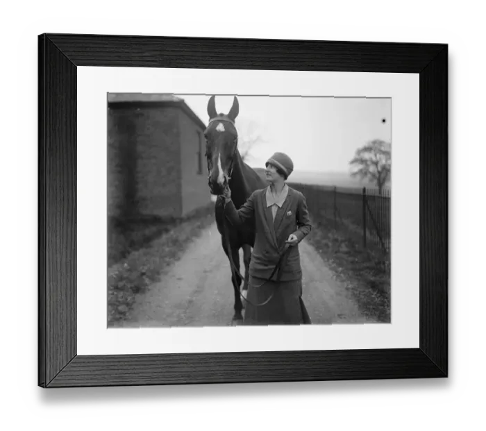 Framed Print : Hertfordshire Hunts new Lady Master buys some of retired Masters horses. Miss Framed Print : Hertfordshire Hunts new Lady Master buys some of retired Masters horses. Miss
