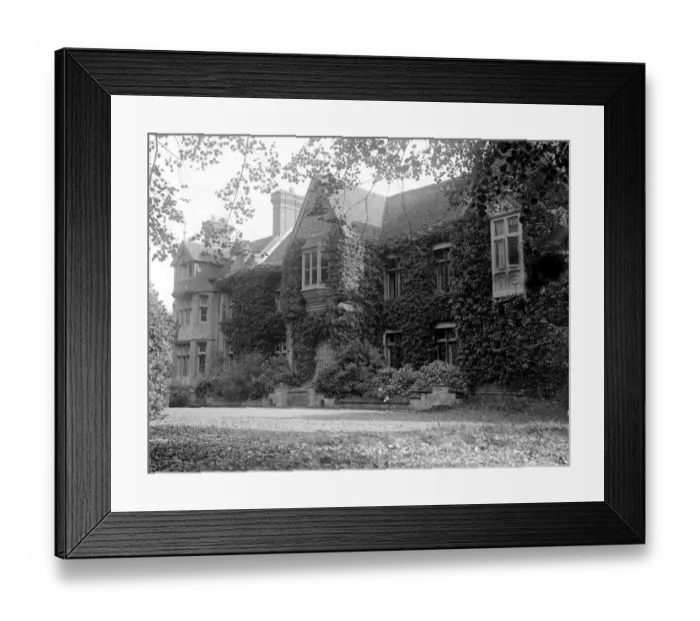 Framed Print : Chartwell, Mr Churchills New Home at Westerham. 2 October 1922 Framed Print : Chartwell, Mr Churchills New Home at Westerham. 2 October 1922