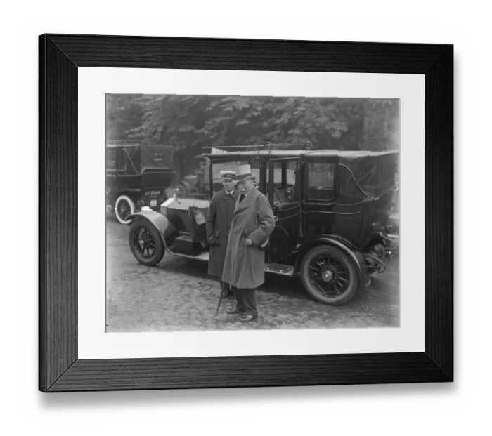 Framed Print : Oxford versus Cambridge at Lords. Lord Long arriving. 7 July 1924 Framed Print : Oxford versus Cambridge at Lords. Lord Long arriving. 7 July 1924