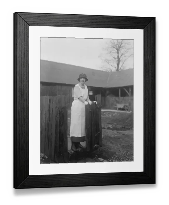 Framed Print : Lady Terrington a Candidate for South Bucks. Lady Terrington, Liberal candidate for South Bucks Framed Print : Lady Terrington a Candidate for South Bucks. Lady Terrington, Liberal candidate for South Bucks