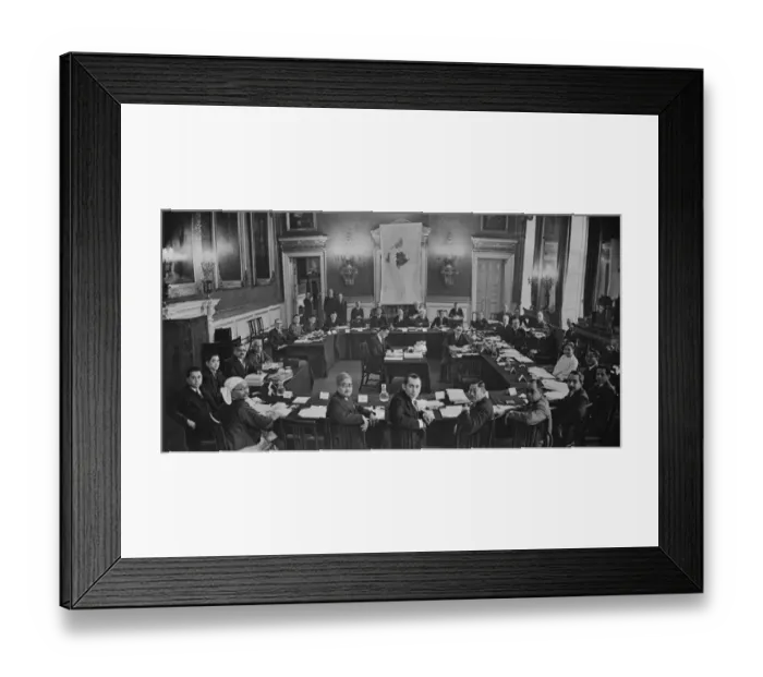 Framed Print : Burma round table conference holds its first plenary session at St Jamess Palace