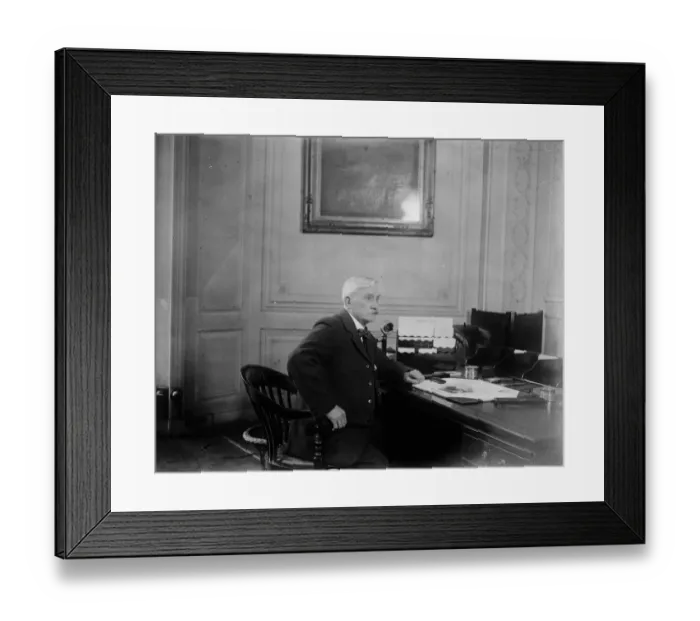 Framed Print : New transport Minister at work. Mr H Gosling, MP, the Labour Transport Minister Framed Print : New transport Minister at work. Mr H Gosling, MP, the Labour Transport Minister