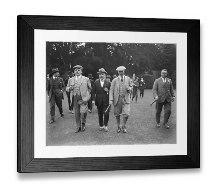 Framed Print : M Herriot, French Premier, visits Mr MacDonald at Chequers The two Premiers go Framed Print : M Herriot, French Premier, visits Mr MacDonald at Chequers The two Premiers go