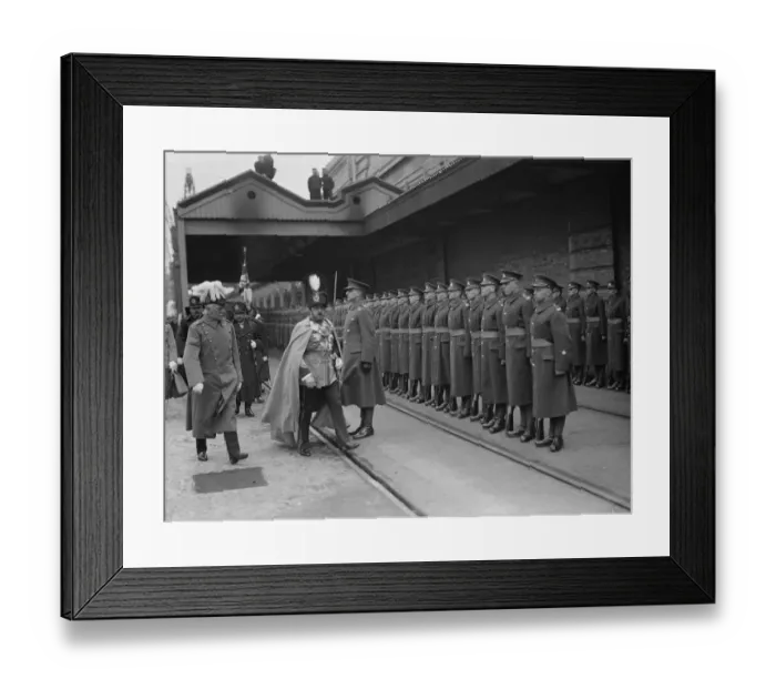 Framed Print : King Amanullah inspecting the Guard of Honour at Dover. 13 March 1928
