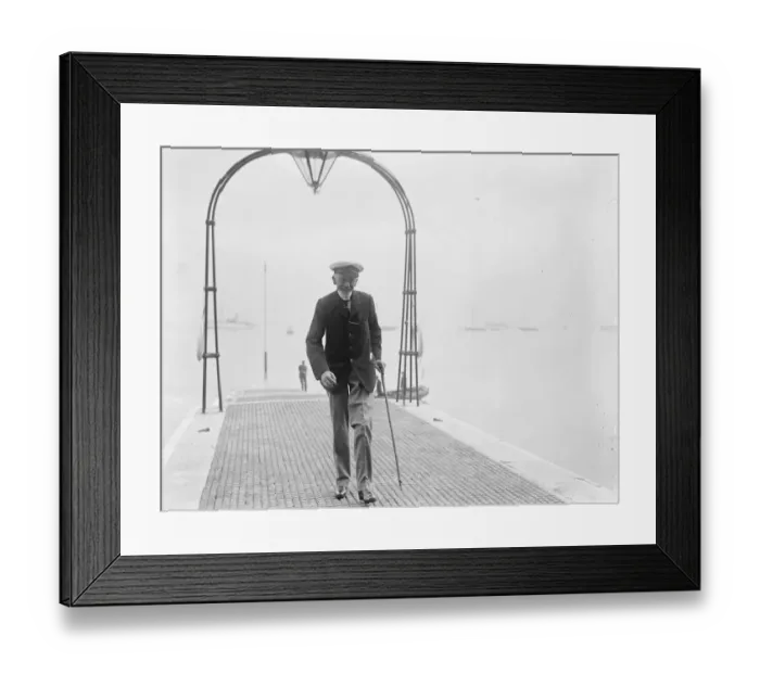 Framed Print : Society assembling at Cowes for Regatta week. The Duke of Leeds. 25 July 1925 Framed Print : Society assembling at Cowes for Regatta week. The Duke of Leeds. 25 July 1925
