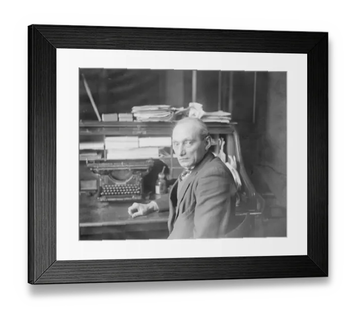Framed Print : Labours Indian candidate. Mrs Saklatvala, who is to be the Labour Candidate for Battersea Framed Print : Labours Indian candidate. Mrs Saklatvala, who is to be the Labour Candidate for Battersea
