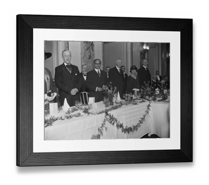 Framed Print : Distinguished gathering in honour of the new High Commisioner for India. A luncheon
