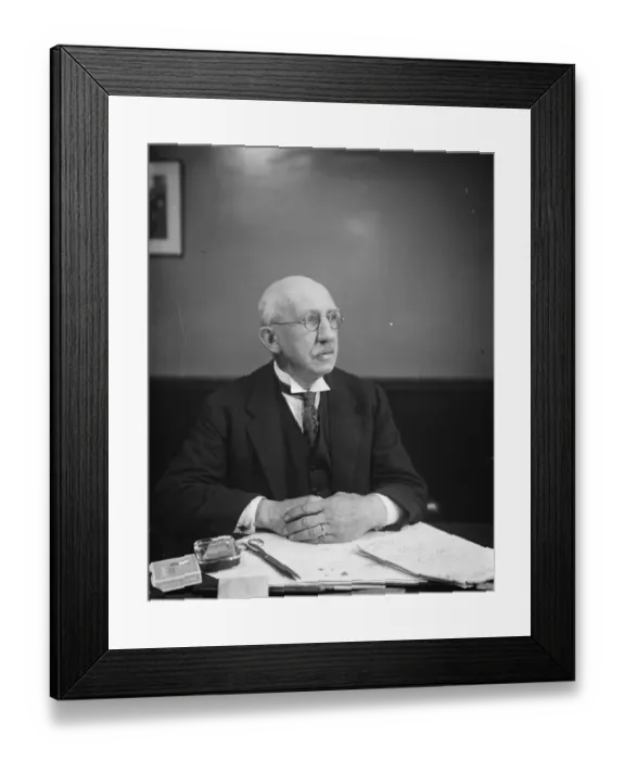 Framed Print : Central News staff. House of Commons reporter. Mr Atkins. 1929 Framed Print : Central News staff. House of Commons reporter. Mr Atkins. 1929