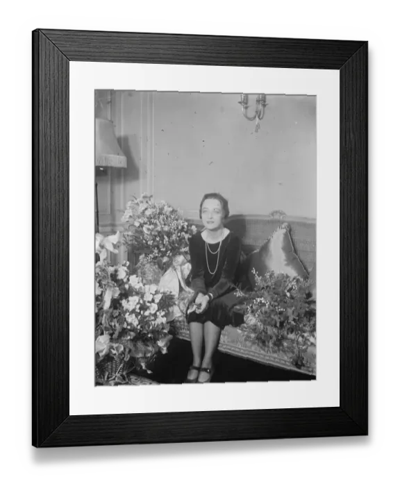 Framed Print : Miss Pauline Frederick, the film star, photographed at the Savoy Hotel. 4 February Framed Print : Miss Pauline Frederick, the film star, photographed at the Savoy Hotel. 4 February