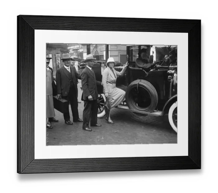 Framed Print : Woman channel swimmer arrives in London. Mrs C Corson and her husband after their Framed Print : Woman channel swimmer arrives in London. Mrs C Corson and her husband after their
