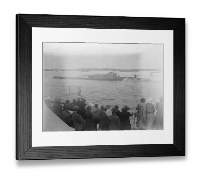 Framed Print : Naval review at Spithead Submarine M 3 25 July 1924 Framed Print : Naval review at Spithead Submarine M 3 25 July 1924