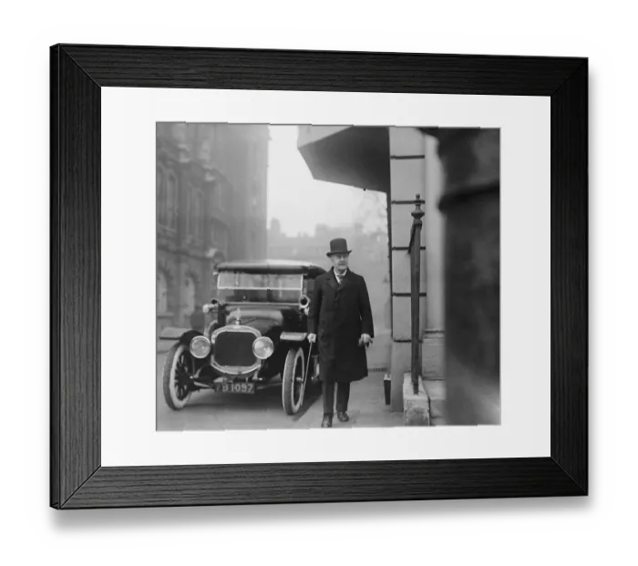 Framed Print : Mr Lloyd George meets liberal Peers Mr Lloyd George held a conference of Liberal Framed Print : Mr Lloyd George meets liberal Peers Mr Lloyd George held a conference of Liberal