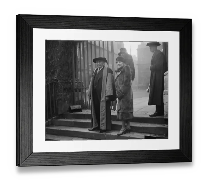 Framed Print : Mr Kellogg receives degree at Oxford. Mr Kellogg, the former United States Secretary of State