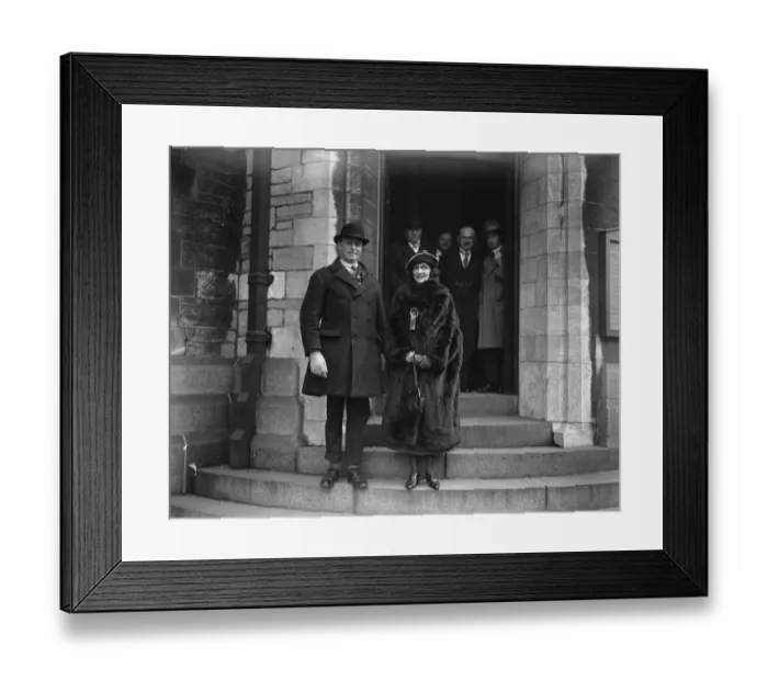 Framed Print : Lady Astors bitter fight with Labour at Plymouth. It is reported that Lady Framed Print : Lady Astors bitter fight with Labour at Plymouth. It is reported that Lady