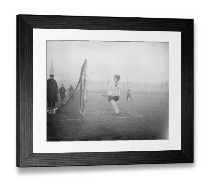 Framed Print : Ladies Lacrosse at Paddington Recreation Ground Miss F Marx keeping goal for Framed Print : Ladies Lacrosse at Paddington Recreation Ground Miss F Marx keeping goal for