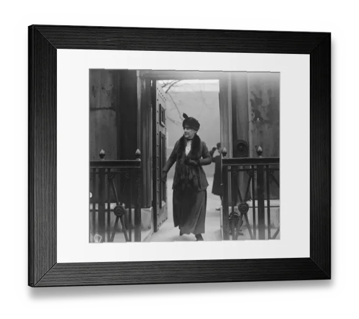 Framed Print : Queen Alexandras birthday, callers at Marlborough House Lady Stamfordham 26