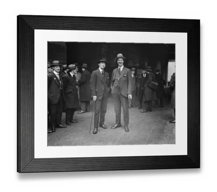 Framed Print : The queen and princess Mary in the North Private Rufus Benestead M M who went to