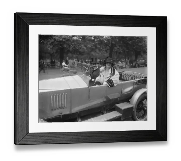 Framed Print : Society in the park. Mrs Tankerville Chamberlain in Hyde Park. 24 June 1923 Framed Print : Society in the park. Mrs Tankerville Chamberlain in Hyde Park. 24 June 1923