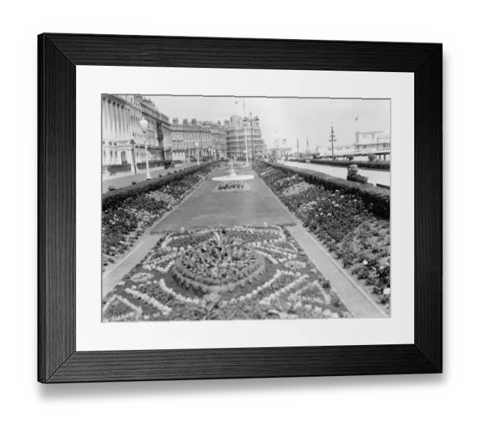Framed Print : Carpet Gardens, Eastbourne. East Sussex Framed Print : Carpet Gardens, Eastbourne. East Sussex