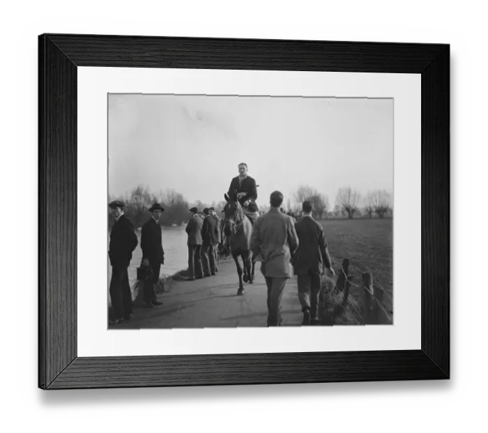 Framed Print : Opening of the river season at Oxford The Torpid Races Mr E D Horsfall, Ex president Framed Print : Opening of the river season at Oxford The Torpid Races Mr E D Horsfall, Ex president