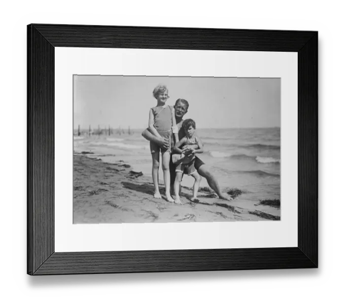 Framed Print : Lido, Venice. Major Ralph Peto with his two children Rosemary and Timothy at Lido, Venice Framed Print : Lido, Venice. Major Ralph Peto with his two children Rosemary and Timothy at Lido, Venice