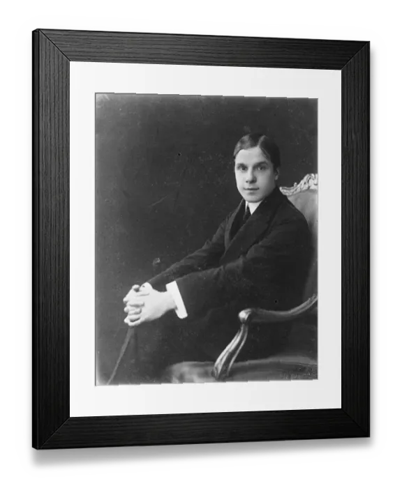Framed Print : Sasino girl and a kings cousin It is reported that Mrs Mabelle Gilman Corey
