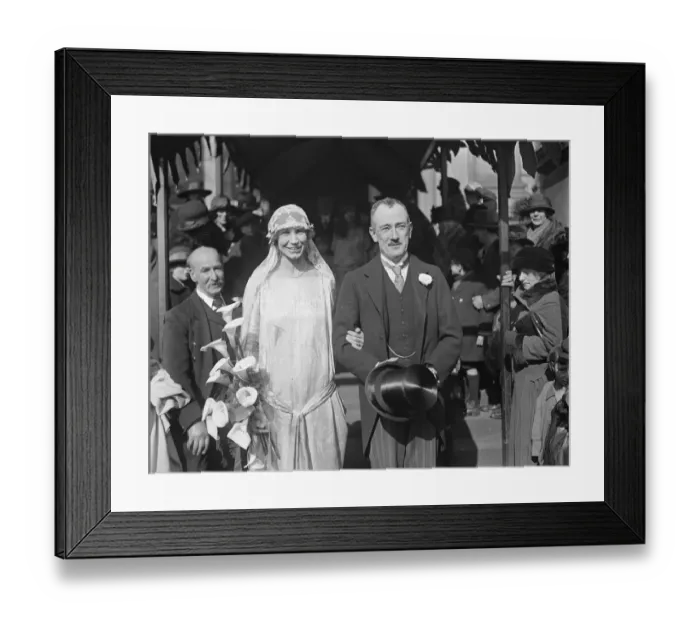 Framed Print : Admiral Lord Walter Kerrs son weds. Maj J D Kerr, MC, third son of Admiral of the fleet Framed Print : Admiral Lord Walter Kerrs son weds. Maj J D Kerr, MC, third son of Admiral of the fleet