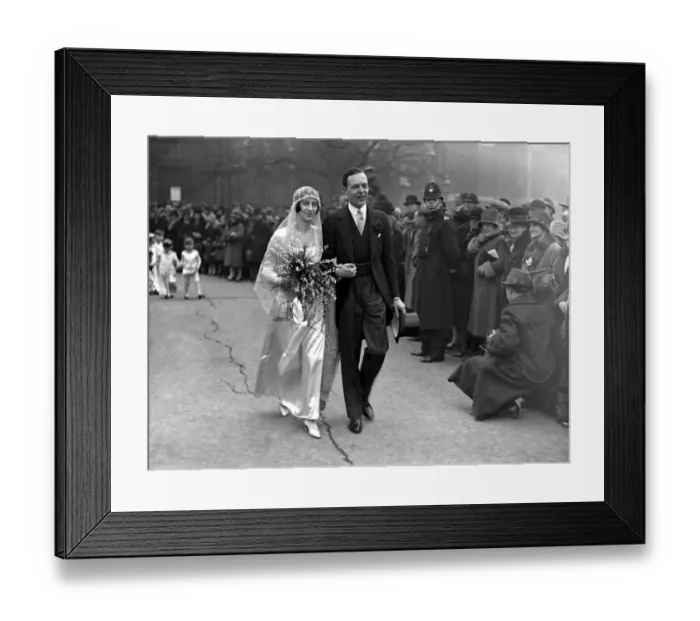 Framed Print : Wedding of Mr Mark Johnstone and Miss Susan Head at St Margarets, Westminster. 25