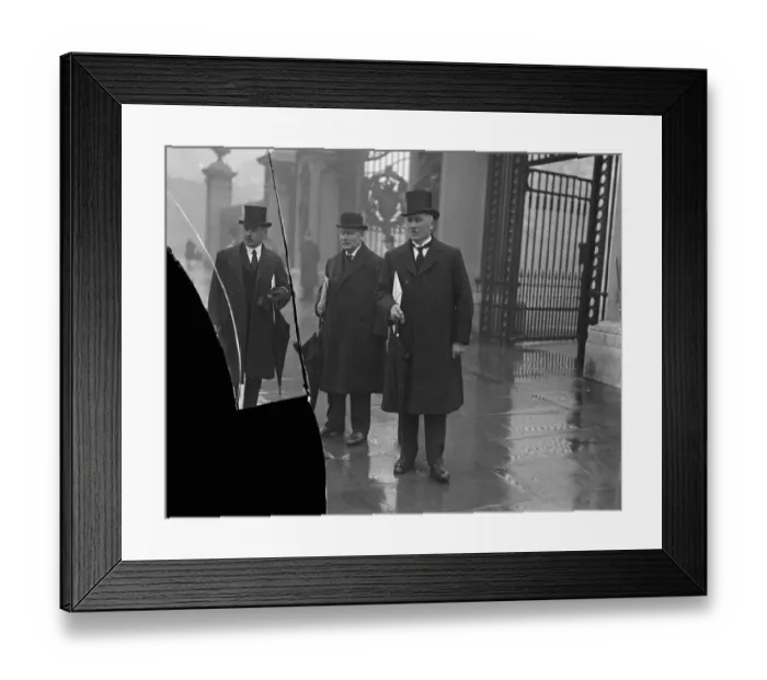 Framed Print : King honours railway men. Mr A Sandilands, L N E R, Mr J Scott, L M S, and Mr R Scorgie