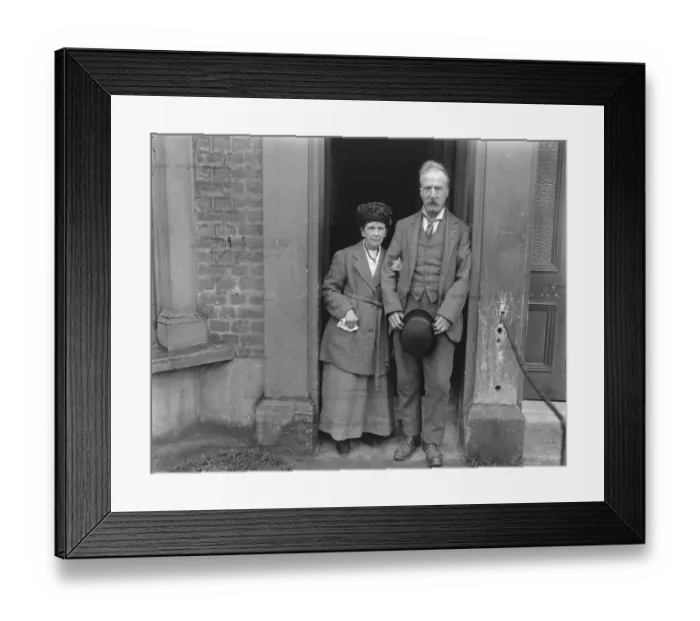 Framed Print : Actons couple golden wedding, anxious for News of their relatives Mr and Mrs