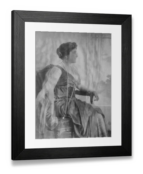 Framed Print : Ex Empress Zitas wealthy sister in law who has offered to adopt some of her surplus