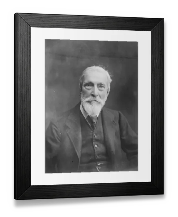 Framed Print : A contented mind means old age. Mr T Fenner, of South St, Chichester, who celebrates Framed Print : A contented mind means old age. Mr T Fenner, of South St, Chichester, who celebrates