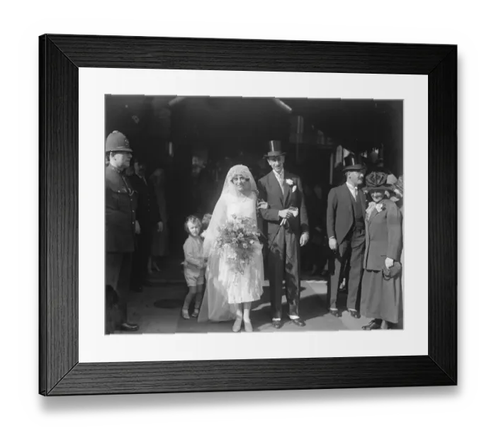 Framed Print : A notable Jewish Wedding The marriage of Mr G N Holt and Vera, only daughter of Sir Edward Framed Print : A notable Jewish Wedding The marriage of Mr G N Holt and Vera, only daughter of Sir Edward
