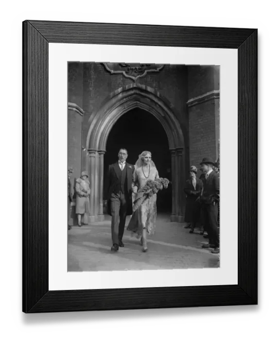 Framed Print : Great surgeons romance. The marriage of Dr Philip Mitchiner, and Miss Philpotts