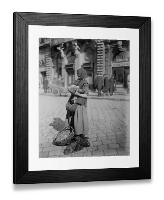 Framed Print : Lemberg Germany Market scenes in the poorer quarters of Lemberg 24 October 1921