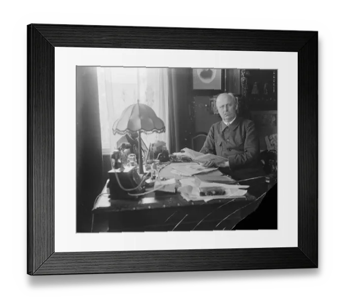 Framed Print : General Erich Friedrich Wilhelm Ludendorff, the famous German strategist at his Framed Print : General Erich Friedrich Wilhelm Ludendorff, the famous German strategist at his
