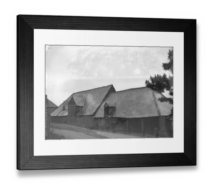 Framed Print : An old barn at Stonehall Farm, Oxted, Surrey to be demolished and the materials Framed Print : An old barn at Stonehall Farm, Oxted, Surrey to be demolished and the materials