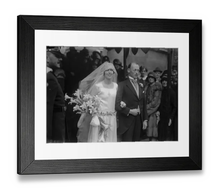 Framed Print : Miss C Strickland was married at Brompton Oratory to Captain H de Trafford. Bride and bridegroom Framed Print : Miss C Strickland was married at Brompton Oratory to Captain H de Trafford. Bride and bridegroom