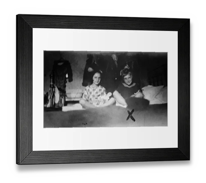Framed Print : Murdered girl mystery. Vara Hoad, the 12 year old Chichister girl who disappeared from her home Framed Print : Murdered girl mystery. Vara Hoad, the 12 year old Chichister girl who disappeared from her home