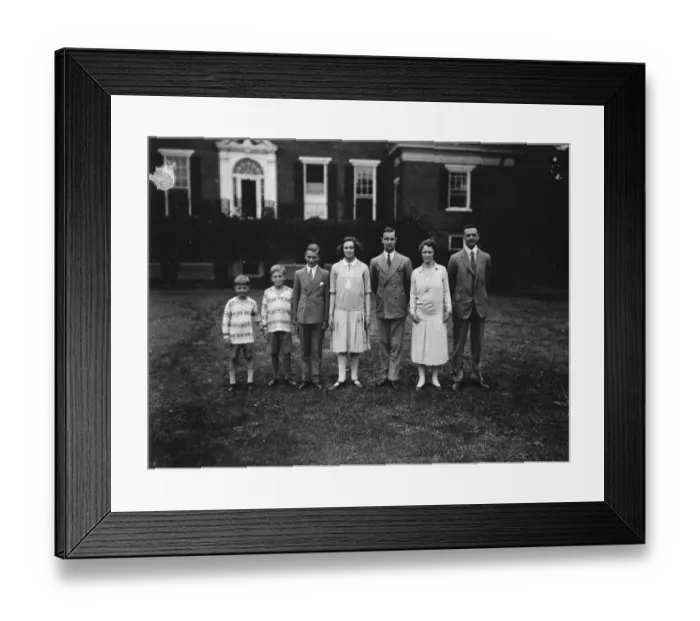Framed Print : Lady Astor at her ancestral home. Lord and Lady Astor with their children, reunited Framed Print : Lady Astor at her ancestral home. Lord and Lady Astor with their children, reunited