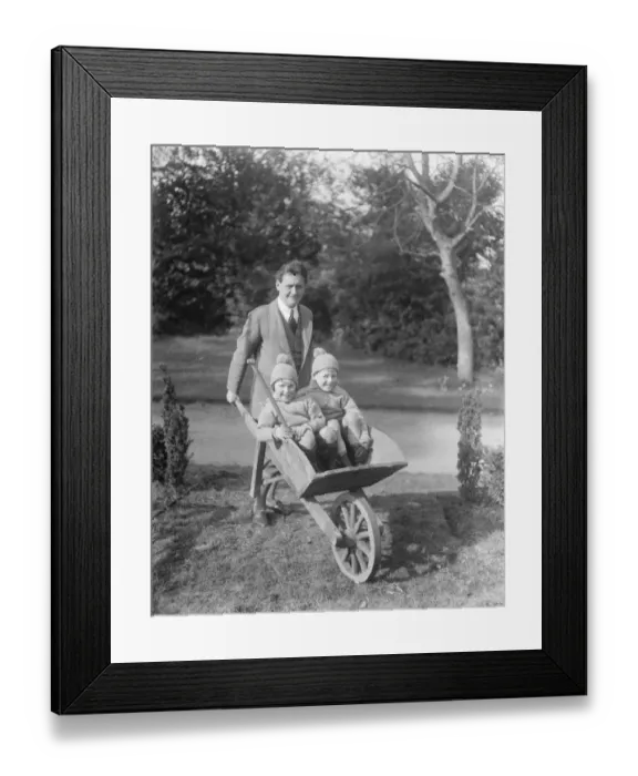 Framed Print : Popular Actorss Farm Mr Henry Ainley devotes his spare time on his farm at Chart Lodge Framed Print : Popular Actorss Farm Mr Henry Ainley devotes his spare time on his farm at Chart Lodge