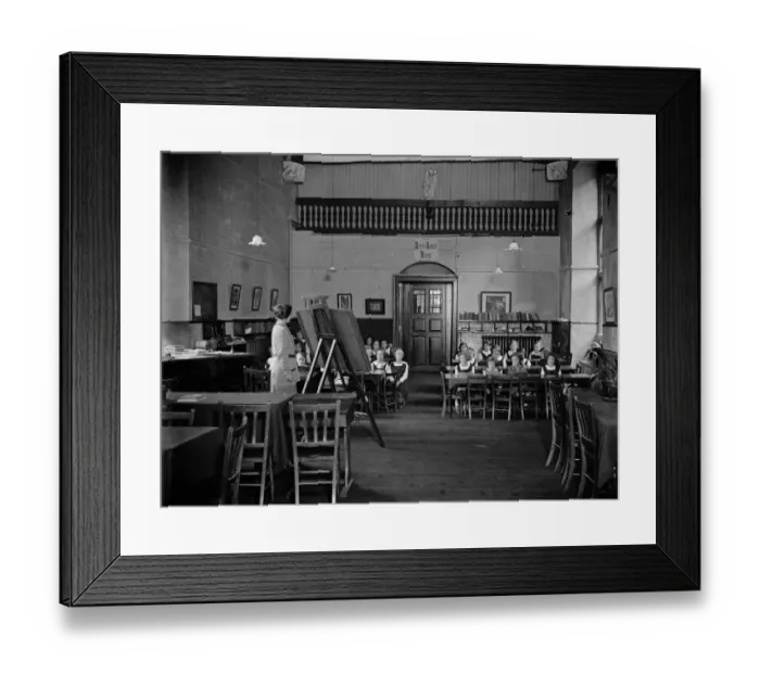 Framed Print : Where Queen Elizabeth I lived and danced galliards with her courtiers. The Old