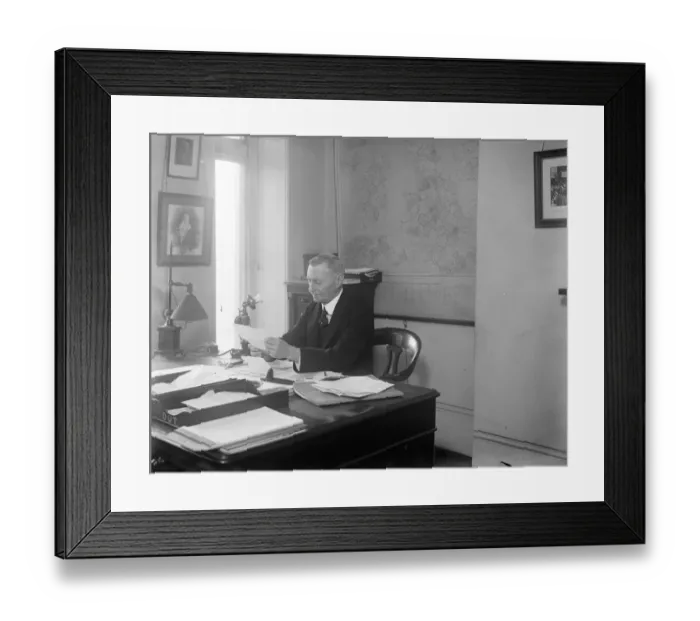 Framed Print : Mr Leigh MacLachlan, Unionist Partys new principal agent, photographed in his office