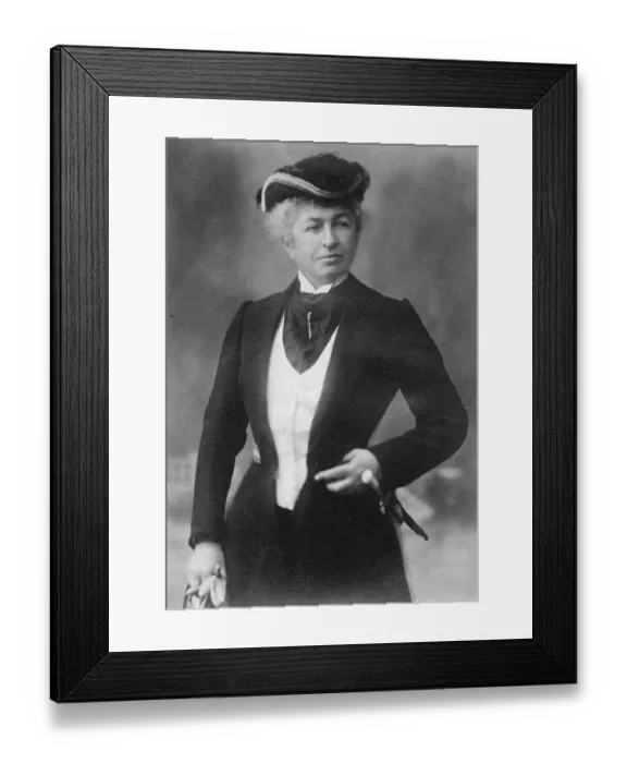 Framed Print : Sporting Duchess now 80. The dowager Duchess D Uzes, who is now in her 80th year Framed Print : Sporting Duchess now 80. The dowager Duchess D Uzes, who is now in her 80th year