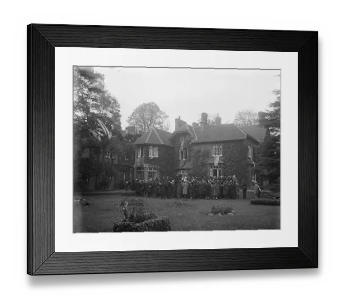 Framed Print : Duke of Connaught opens Sir Frederick Milner home for ex service men at Beckenham Framed Print : Duke of Connaught opens Sir Frederick Milner home for ex service men at Beckenham