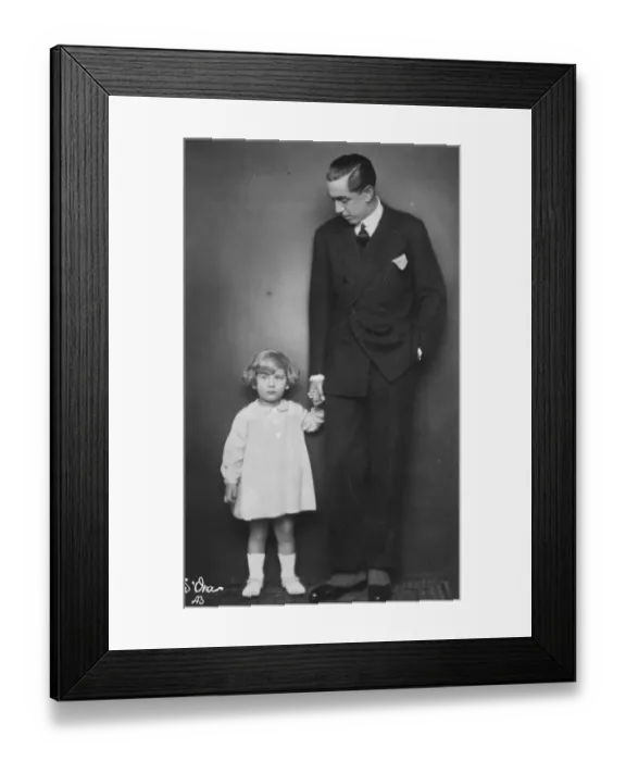 Framed Print : Tiny pianist plays Liszt and Chopin before King and Queen of Italy. Amadeo Seilern Framed Print : Tiny pianist plays Liszt and Chopin before King and Queen of Italy. Amadeo Seilern